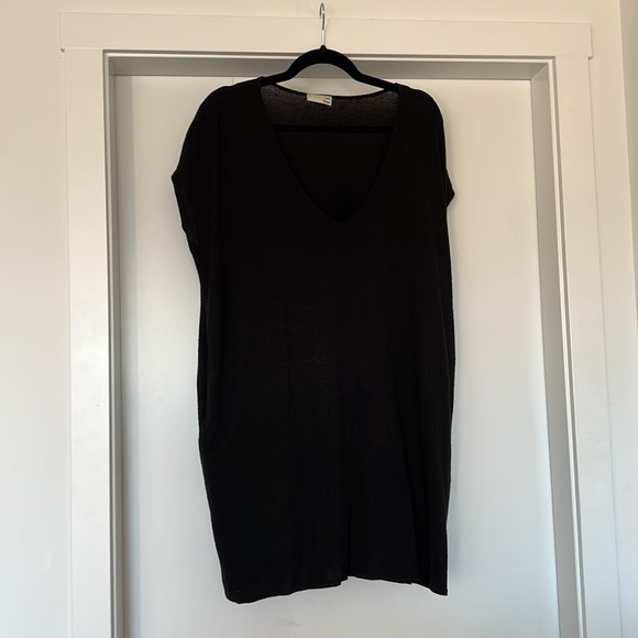 Aritzia / Wilfred Free Marcoux T-Shirt Dress, Black, Size S - Picture 2 of 3